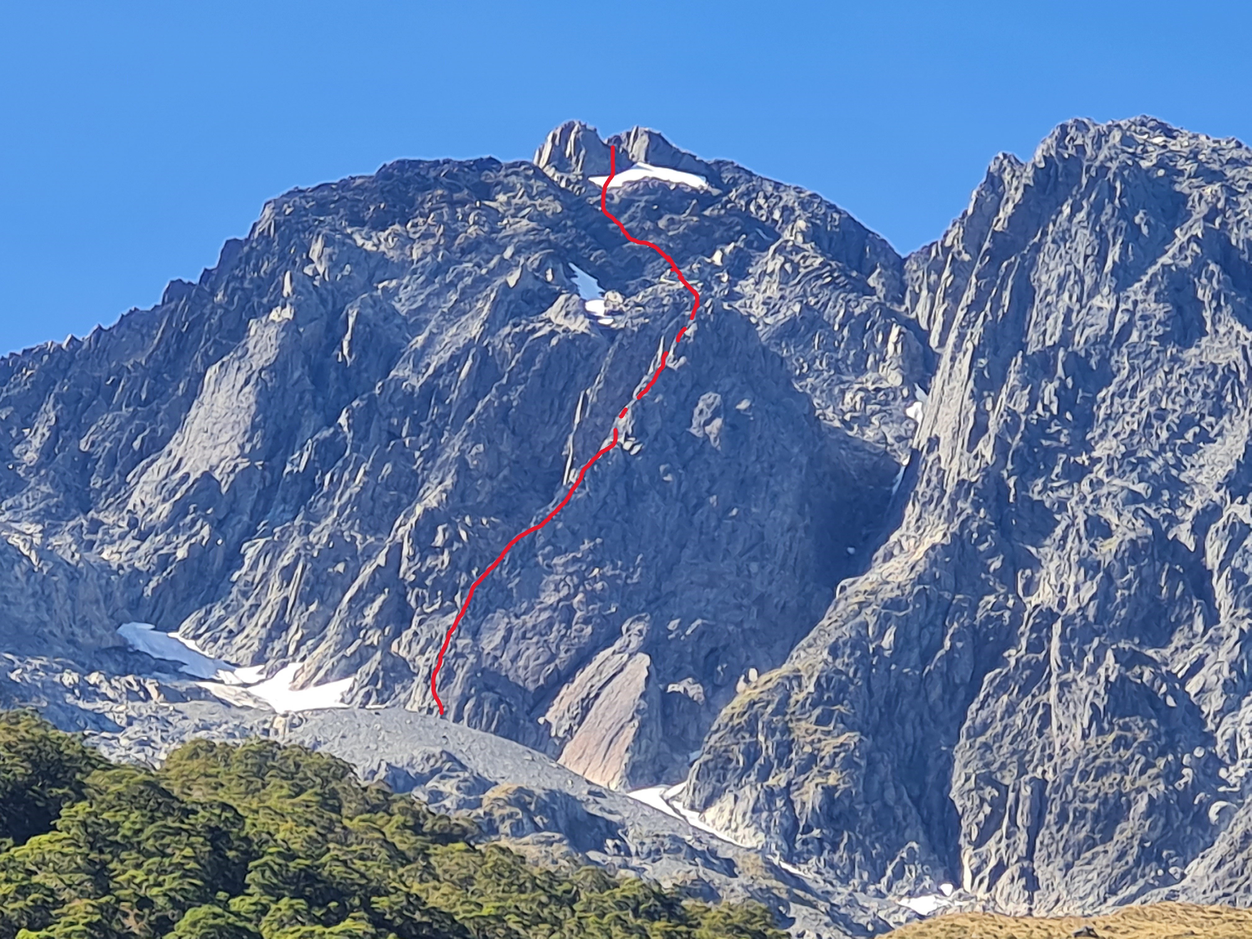 The central rib (red) on the NF of Mt Brewster